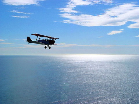 Tigermoth Joy Rides - Accommodation Main Beach 2
