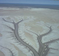 Tidal Flats - Accommodation Main Beach