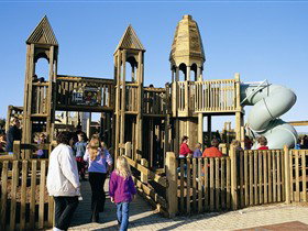 Jubilee Park Adventure Playground - Accommodation Main Beach 0