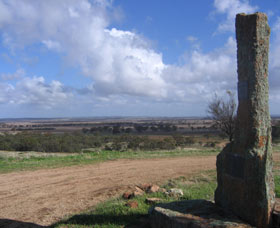 Roe Lookout - Accommodation Main Beach 0