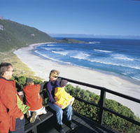 Conspicuous Beach - Accommodation Main Beach