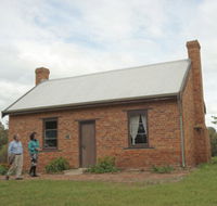 Sandalwood Yards and Tipperary School - Accommodation Main Beach