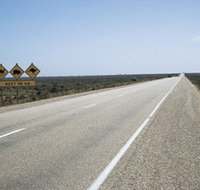 Eyre Highway - Accommodation Main Beach
