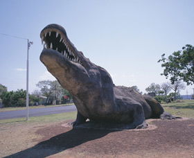 Crocodile Statue - Accommodation Main Beach 0