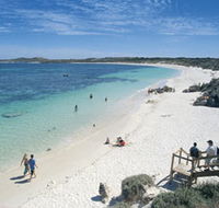 Salmon Bay - Accommodation Main Beach