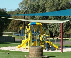 Apex Park - Accommodation Main Beach 0