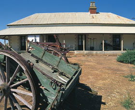 Chiverton House Museum - Accommodation Main Beach 0