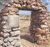 Old Halls Creek - Accommodation Main Beach
