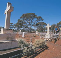 Old Pioneer Cemetery Coolgardie - Accommodation Main Beach