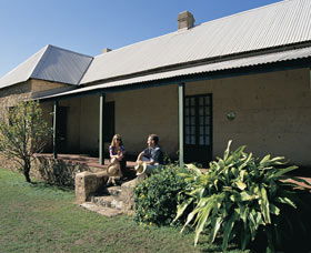  Accommodation Main Beach
