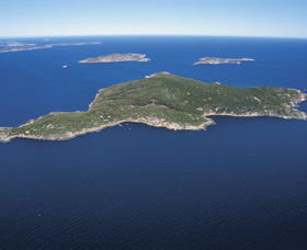 Woody Island Nature Reserve - Accommodation Main Beach 0