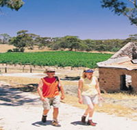 Inchiquin Lake - Accommodation Main Beach