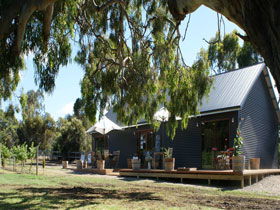  Accommodation Main Beach