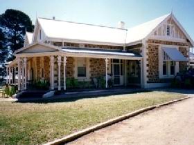  Accommodation Main Beach