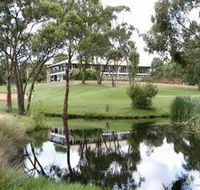 Flagstaff Hill Golf Club and Koppamurra Ridgway Restaurant - Accommodation Main Beach