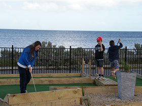 Port Vincent SA Accommodation Main Beach