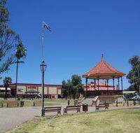 Gladstone Square - Accommodation Main Beach