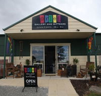 Artel Gallery and Giftware - Accommodation Main Beach