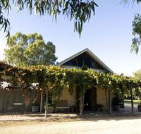 Lake Breeze Wines - Accommodation Main Beach
