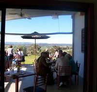 Tenafeate Creek Wines - Accommodation Main Beach