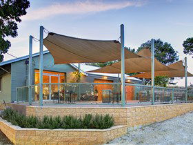 Partalunga Vineyard - Accommodation Main Beach 0
