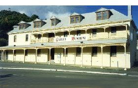 Accommodation Main Beach