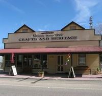Dolly's Golden Raintree Craft and Heritage Centre - Accommodation Main Beach
