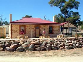 Uleybury Wines - Accommodation Main Beach 0