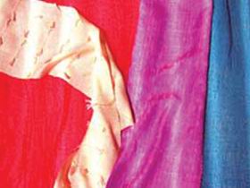 Sonya's Textile Gallery And Studio - Accommodation Main Beach 0