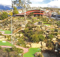 Putters Adventure Golf - Accommodation Main Beach