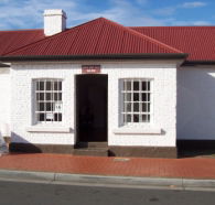 The Watch House - Accommodation Main Beach