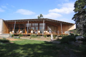 Art At The Point Gallery - Accommodation Main Beach 0
