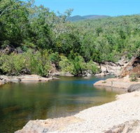 Mount Elliot Bowling Green Bay National Park - Accommodation Main Beach