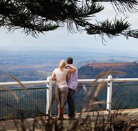 Picnic Point Lookout And Parkland - Accommodation Main Beach