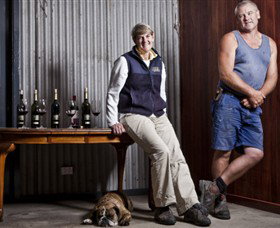Jones Winery & Vineyard - Accommodation Main Beach 0