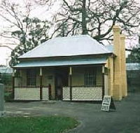 Adam Lindsay Gordon Cottage - Accommodation Main Beach