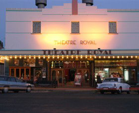 Theatre Royal - Accommodation Main Beach 0