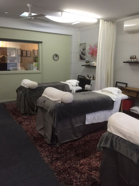 Aromatherapy In Action - Accommodation Main Beach 2