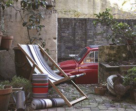 Ici Et La - Accommodation Main Beach 0