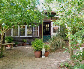 Gumnut Hideaway Gallery - Accommodation Main Beach 0
