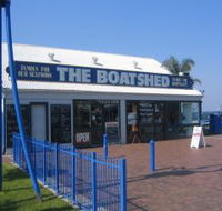Innes Boatshed - Accommodation Main Beach