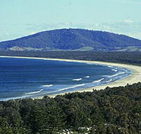 Sir Charles Kingsford Smith Memorial and Lookout - Accommodation Main Beach