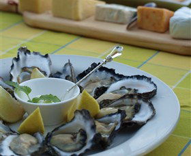 Oyster Shed On Wray Street - Accommodation Main Beach 0