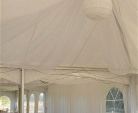 Rawdon Island NSW Accommodation Main Beach