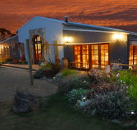 Snowy Vineyard and Microbrewery - Accommodation Main Beach