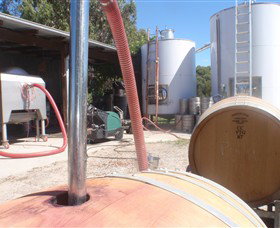 Cannibal Creek Vineyard - Accommodation Main Beach 3