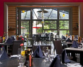 Oakdene Vineyards Restaurant And Cellar Door - Accommodation Main Beach 2