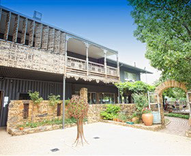 Feathertop Winery - Accommodation Main Beach 0