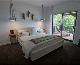 Feathertop Winery - Accommodation Main Beach 6