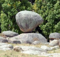 Balancing Rock - Accommodation Main Beach
